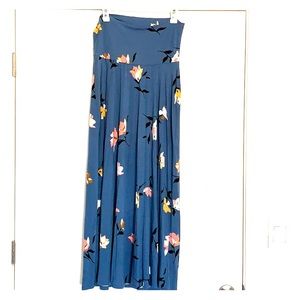 Blue floral maternity skirt